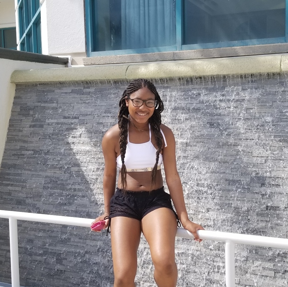 Meet your Posher, Sariyah